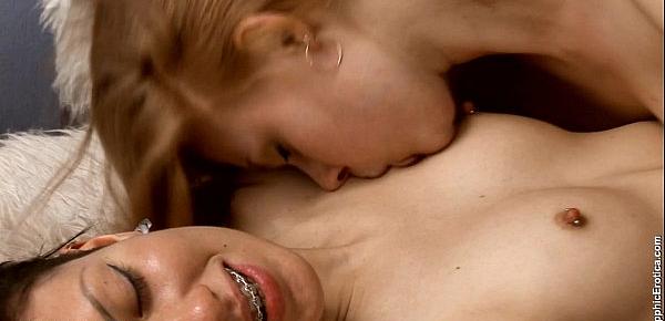  Fingers of Fury - by Sapphic Erotica lesbian sex with Amelie Riya